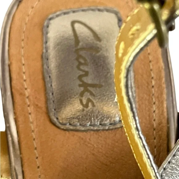 Clarks Wedge Sandals - Picture 3 of 8